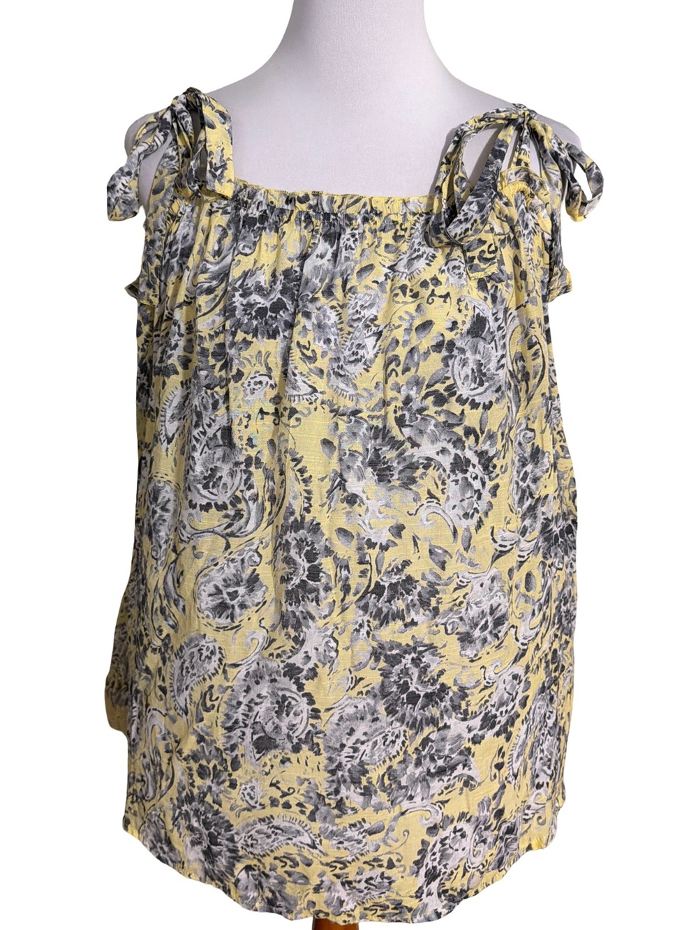 Cato Yellow Gray Floral Tank Top Adjustable Tie Shoulder Size 18/20W